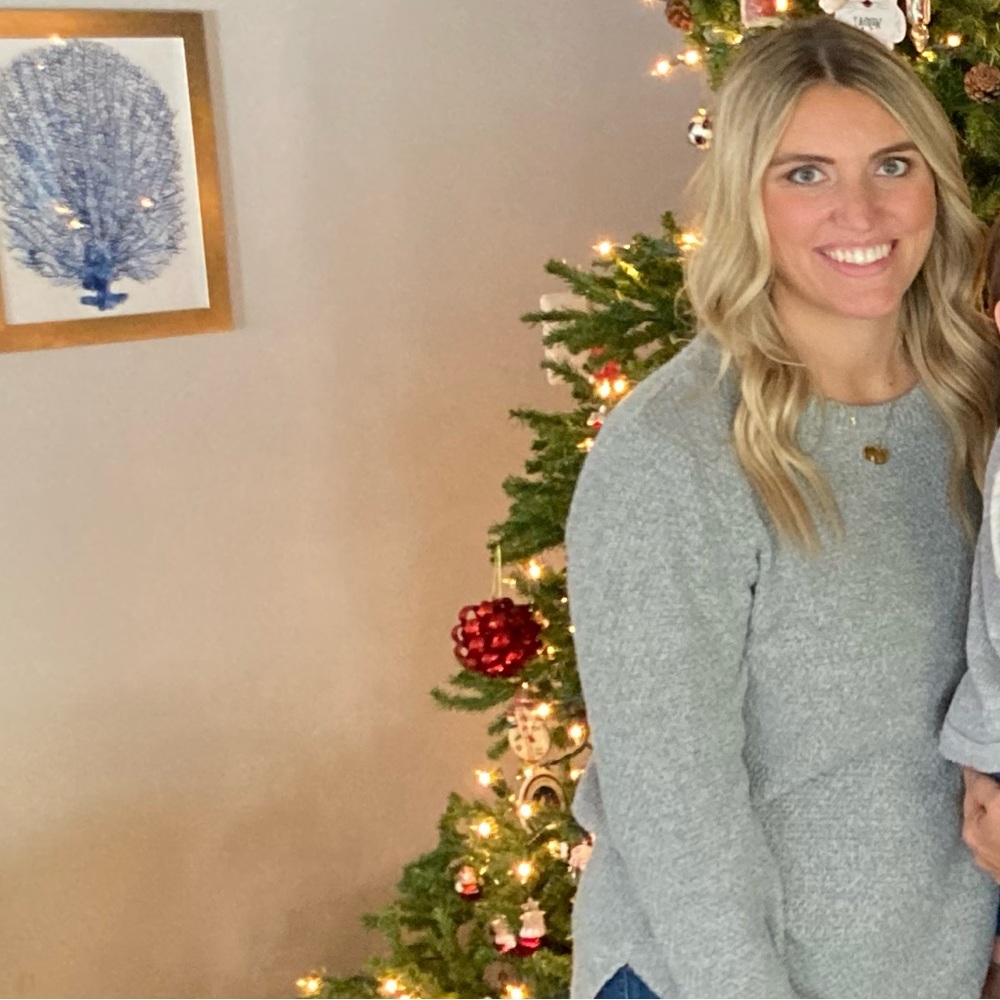 Meet your Posher, Courtney